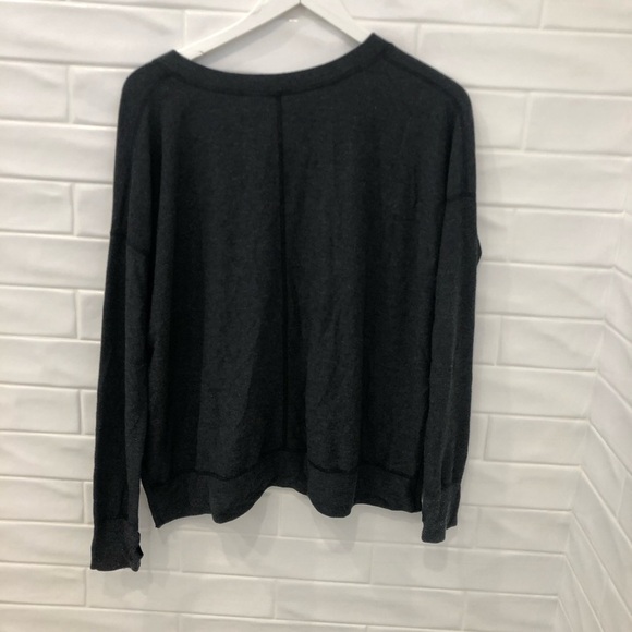 WASHED & worn by planet blue pullover top - Picture 5 of 9